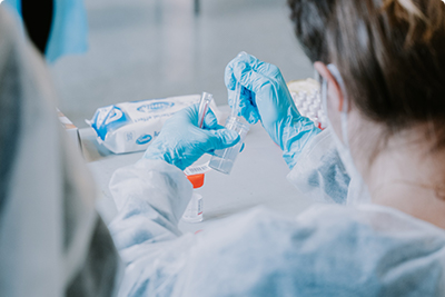 Atelier de Formation sur le Confinement et la Manipulation des Échantillons Biologiques en Laboratoire Vétérinaire